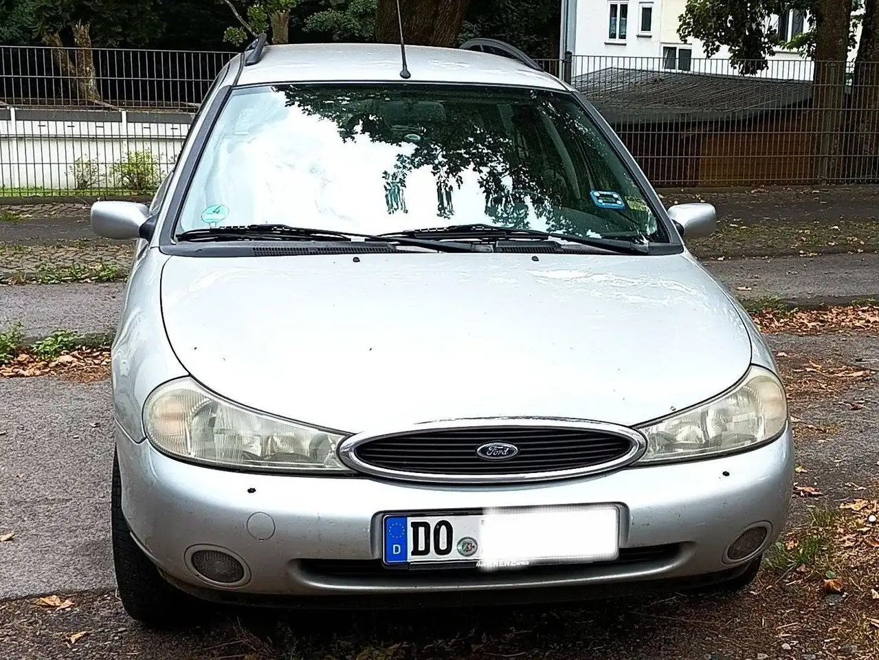 Ford Mondeo Turnier 16V Ghia, foto 2