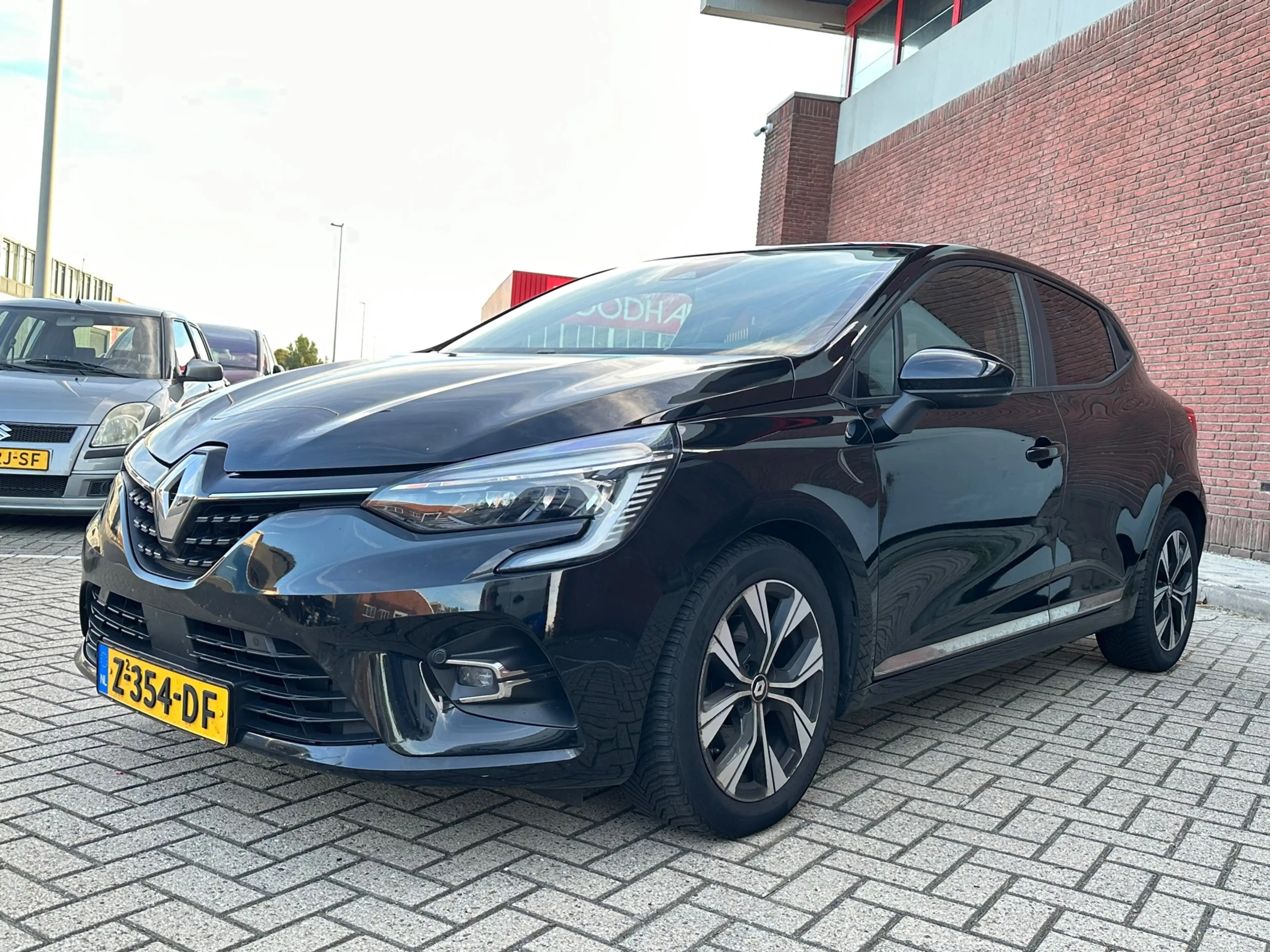 Renault Clio 1.5 dCi Zen|LED|CRUISE|CAMERA|EURO-6 — photo 3