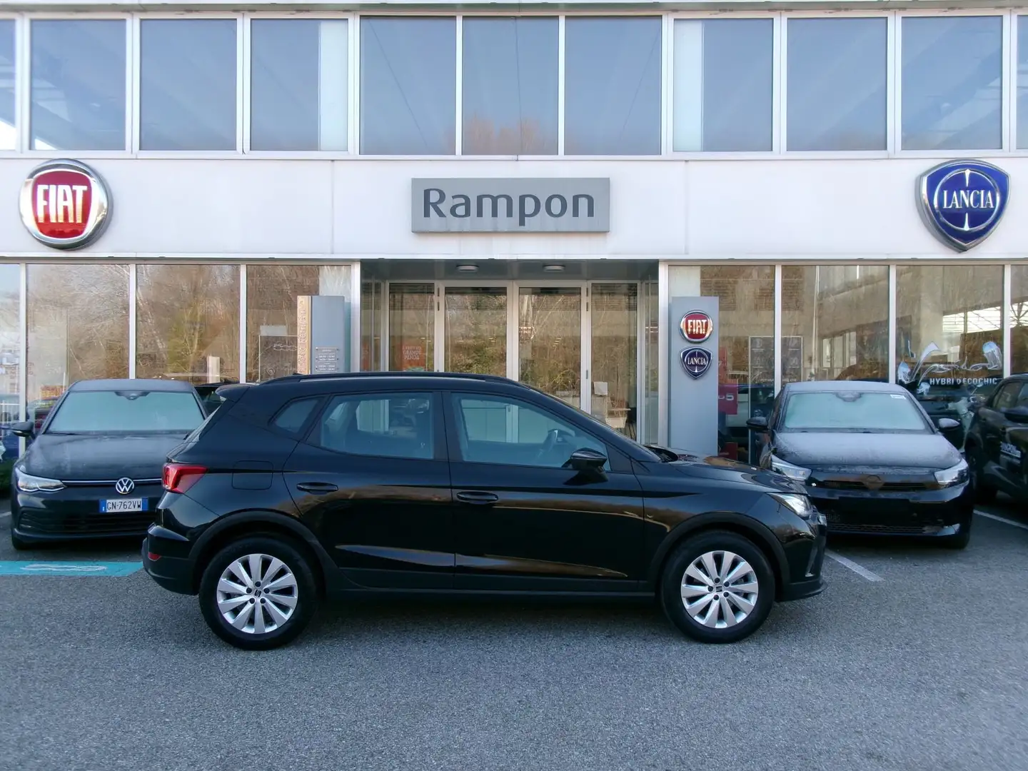 SEAT Arona Arona 1.0 EcoTSI 110 CV DSG XPERIENCE Schwarz - 2
