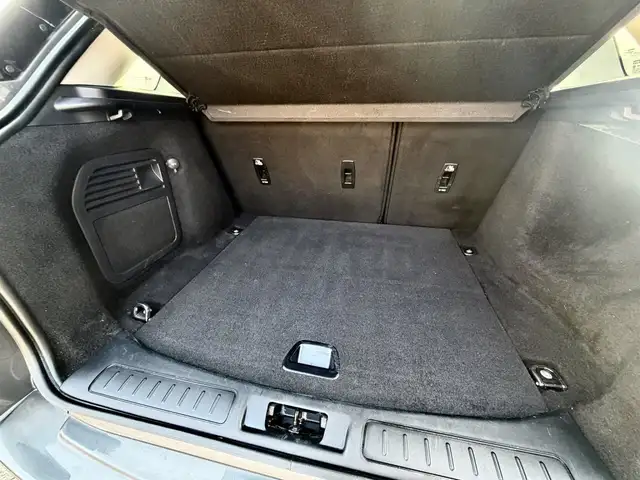 Land Rover Range Rover Evoque view 9