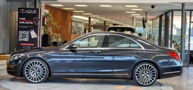Mercedes-Benz S-Class view 4