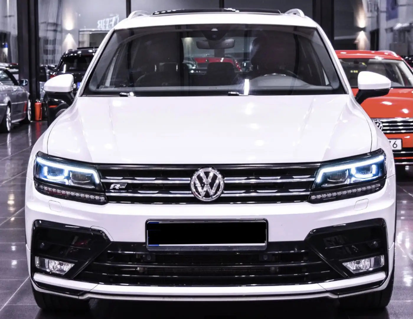 Volkswagen Tiguan R line Blanc - 1