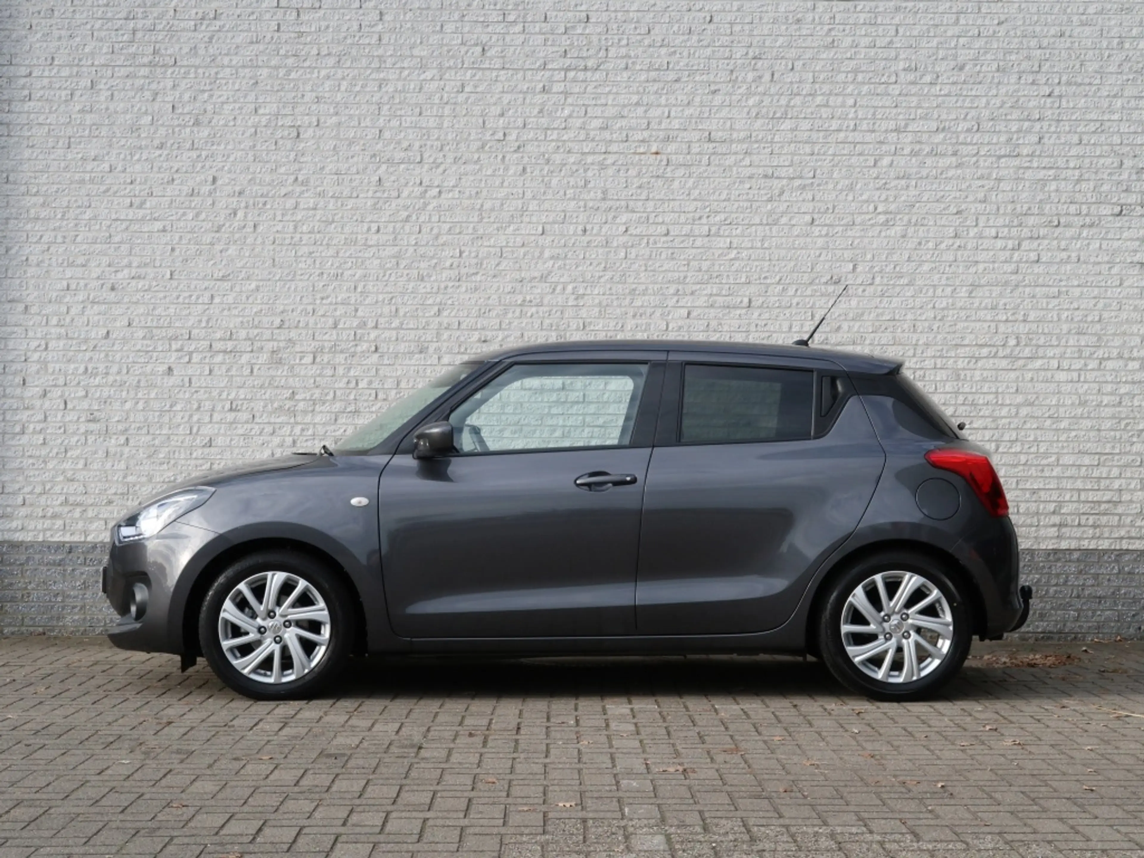 Suzuki Swift 1.2 Select Smart Hybrid | Trekhaak | Navigatie | C — photo 6