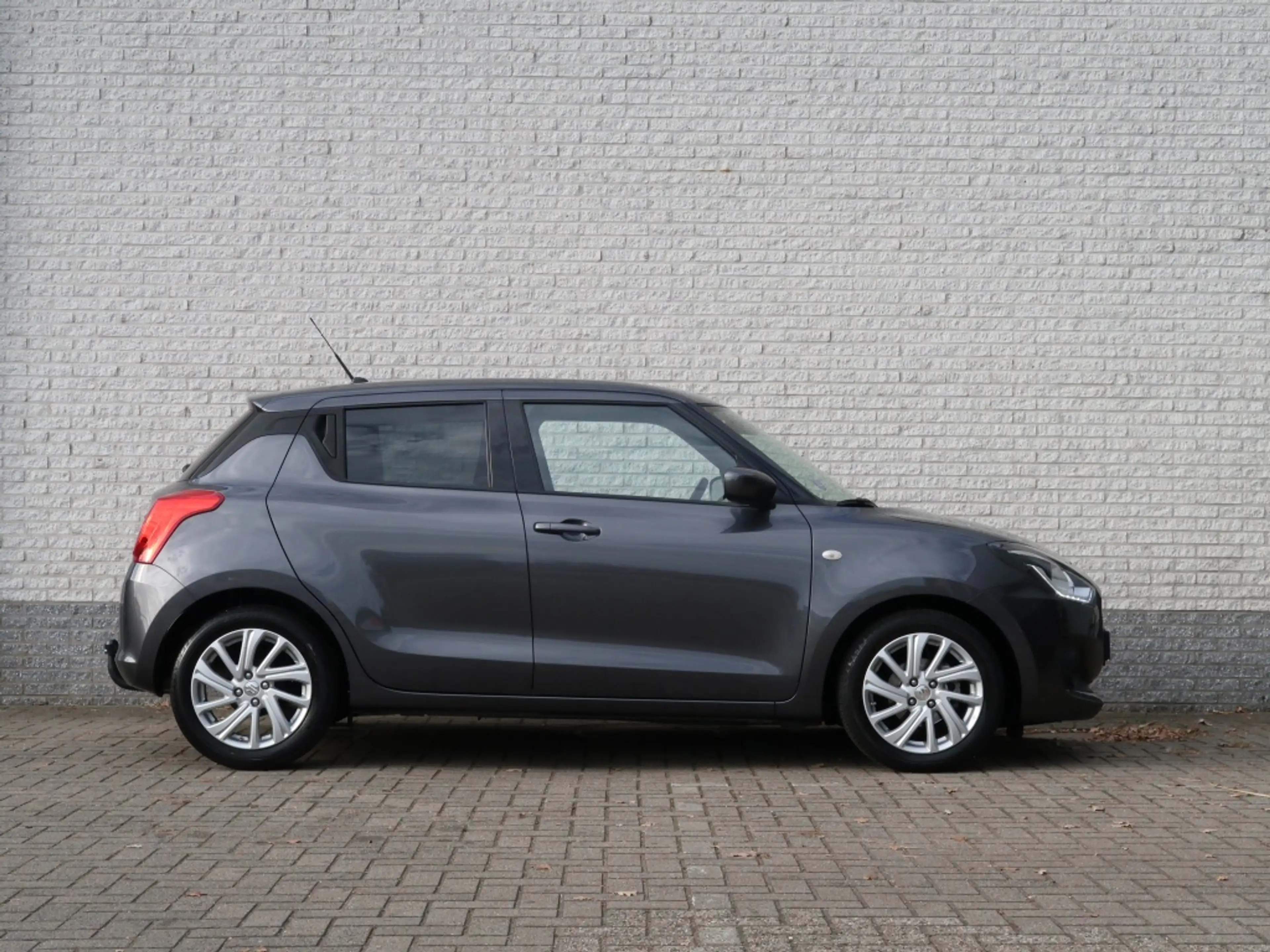 Suzuki Swift 1.2 Select Smart Hybrid | Trekhaak | Navigatie | C — photo 7