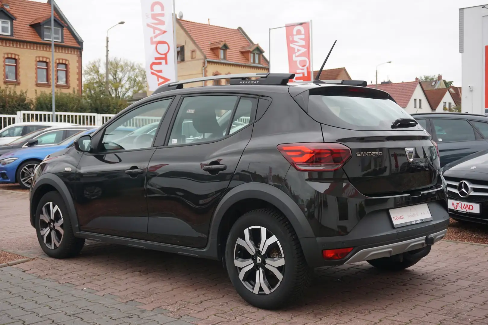 Dacia Sandero Stepway III Comfort LED AHK Navi DAB PDC Schwarz - 2