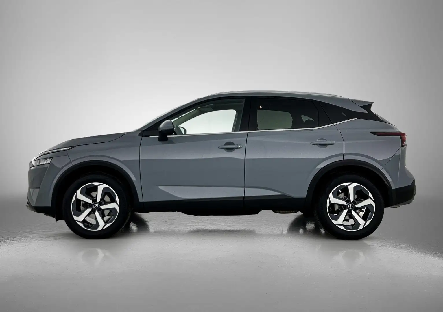 Nissan Qashqai 1.3 MHEV N-Connecta | Trekhaak | Apple Carplay & A Grijs - 2