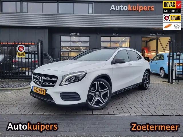 Mercedes-Benz GLA 220 4MATIC|BENZINE!| UNIEK |Met panoramadak, elektrisc