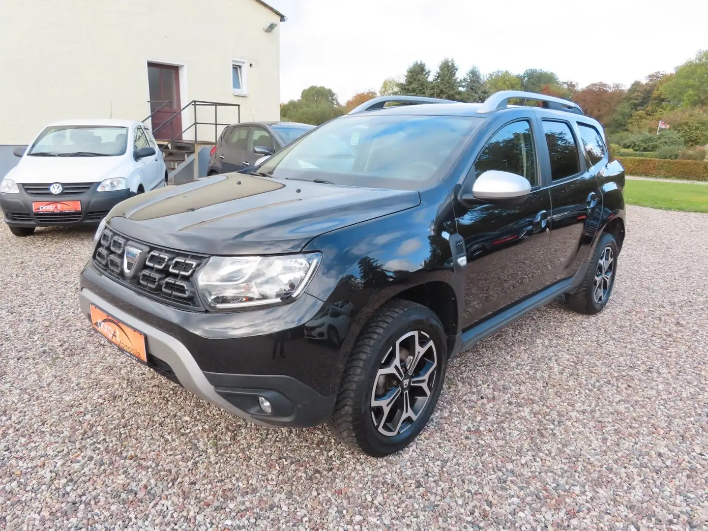 Dacia Duster II Anniversary 4WD NAVI KLIMA SHZG LMF Schwarz - 1