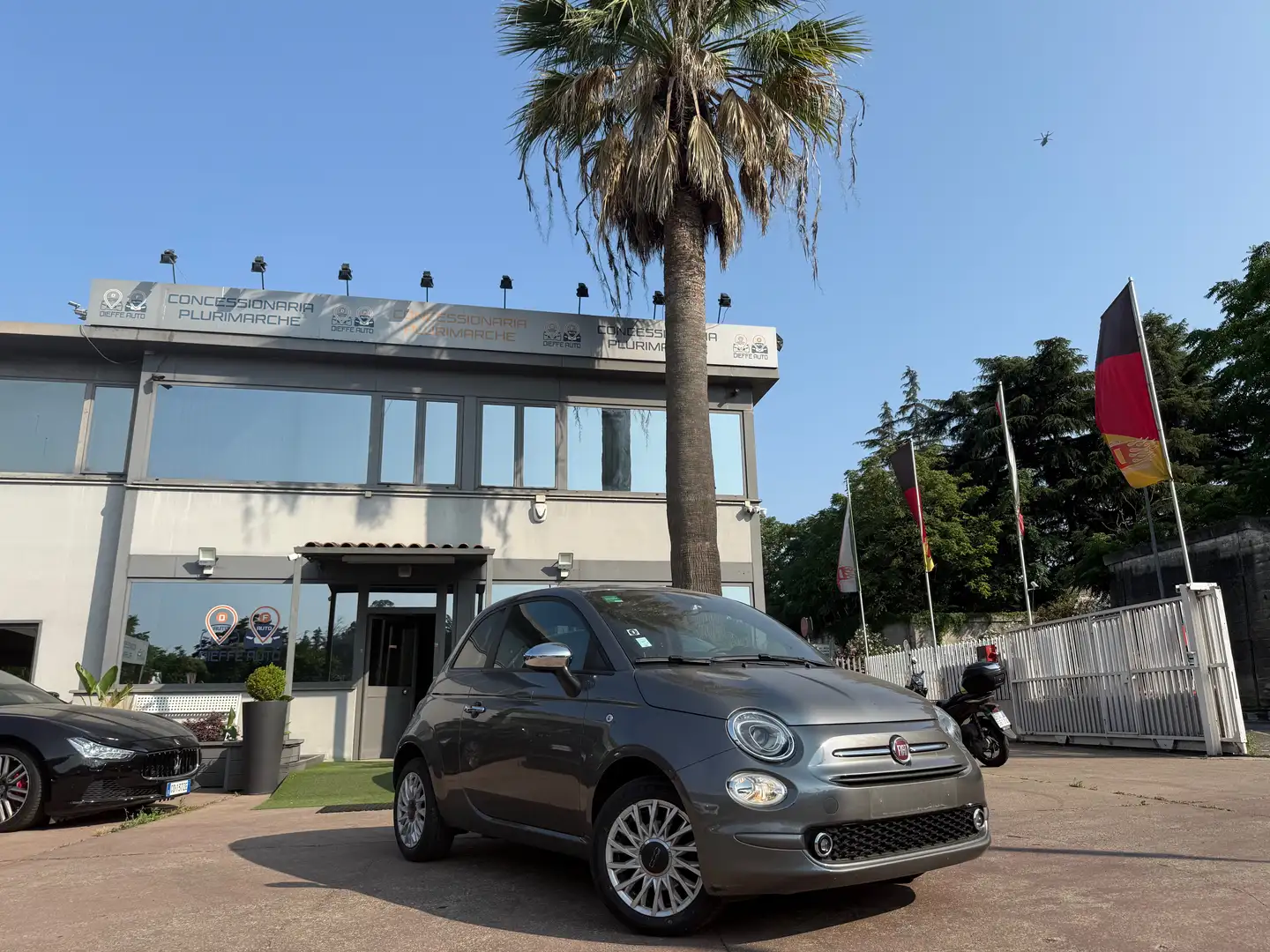 Fiat 500 1.0 hybrid Dolcevita 70cv Grijs - 1