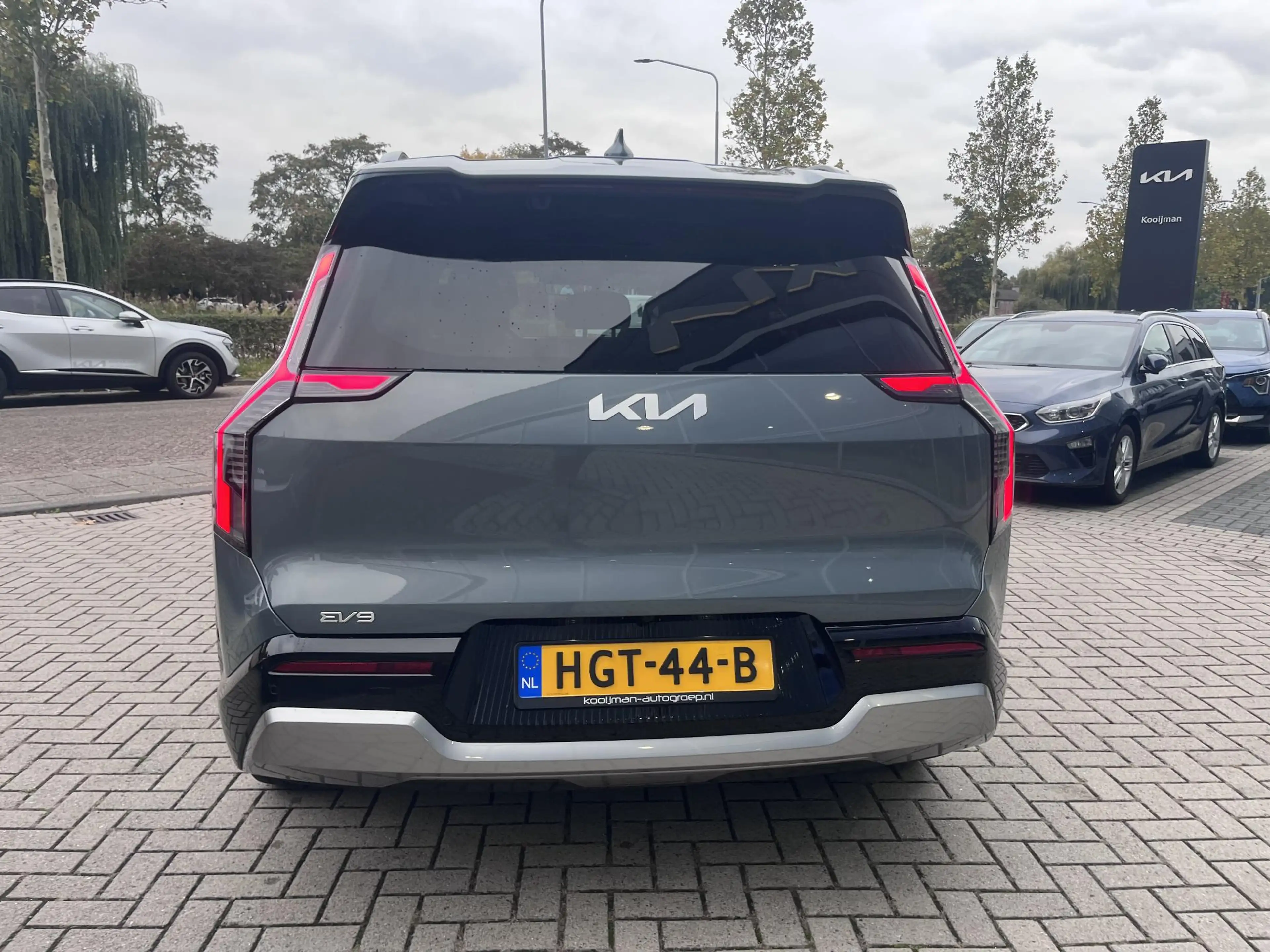 Kia EV9 Plus 99.8 kWh PANORAMADAK, DEMO VOORDEEL!!  7 Zits — photo 3