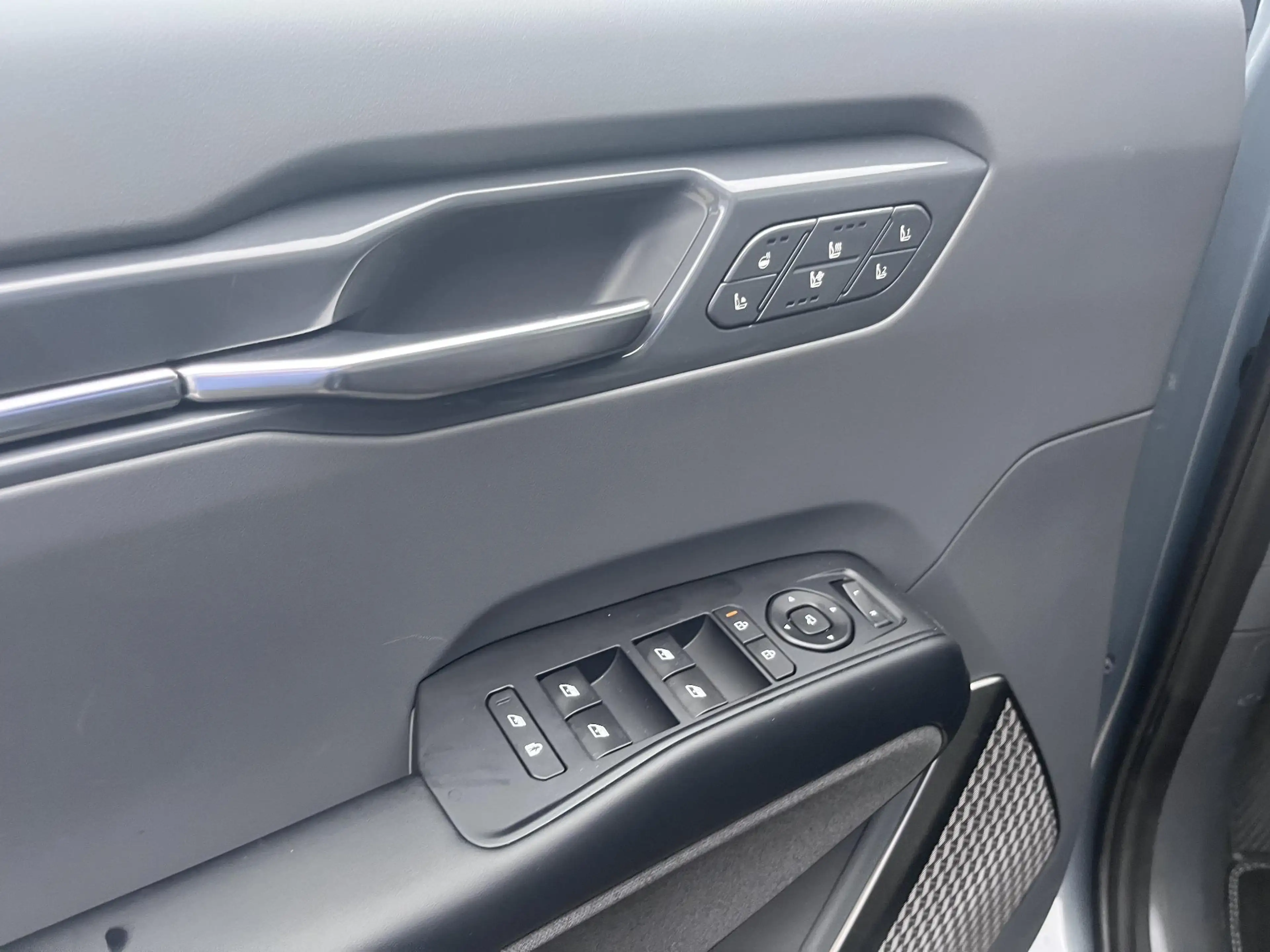 Kia EV9 Plus 99.8 kWh PANORAMADAK, DEMO VOORDEEL!!  7 Zits — photo 11