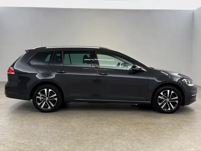 Volkswagen Golf view 10