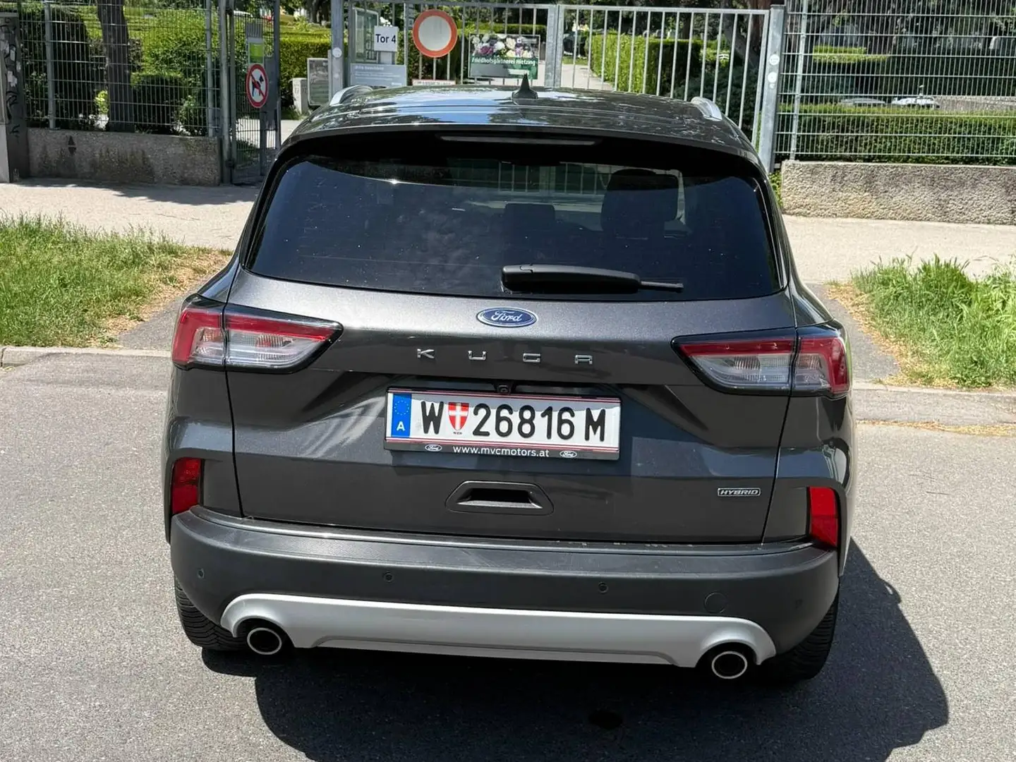 Ford Kuga Kuga 2,5 Duratec FHEV Titanium X Aut. Titanium X Grau - 2
