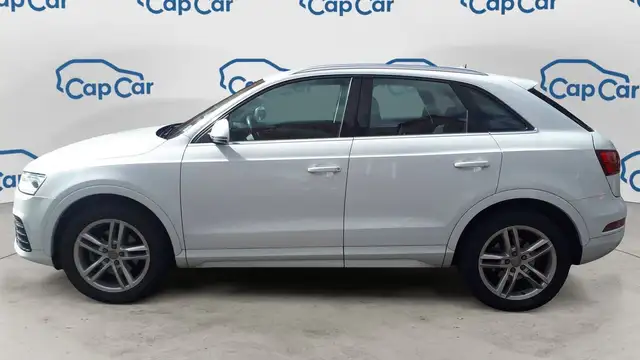 Audi Q3 view 2