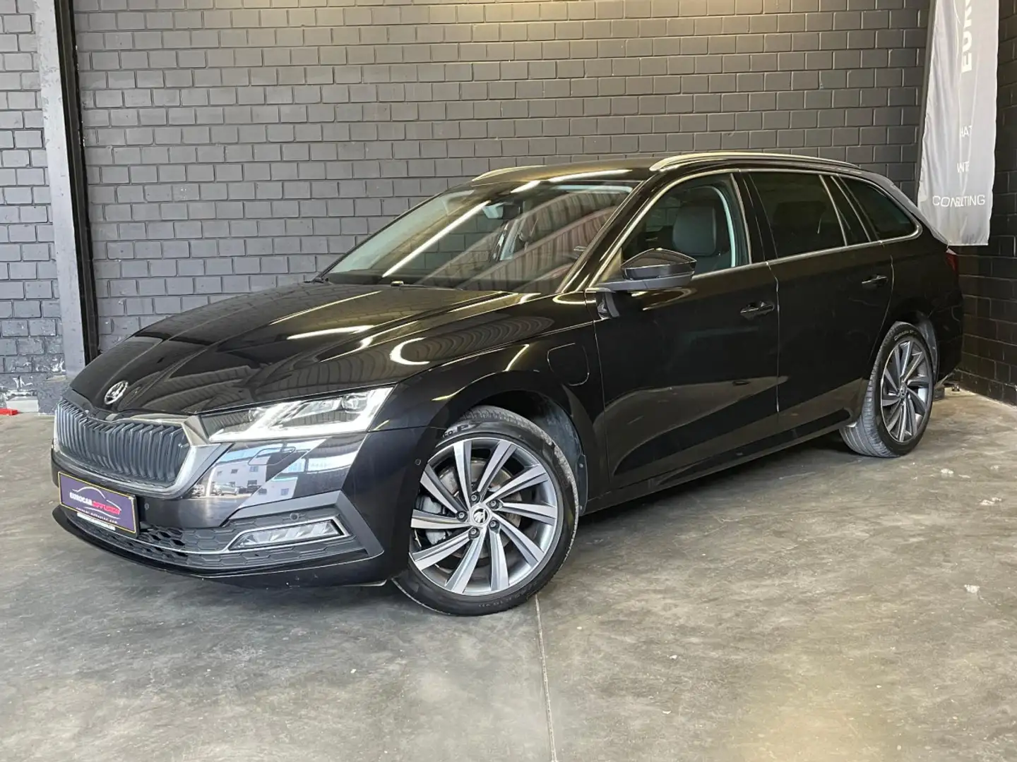 Skoda Octavia iV Estate Style First Edition 204 CV DSG 6 ** Noir - 1