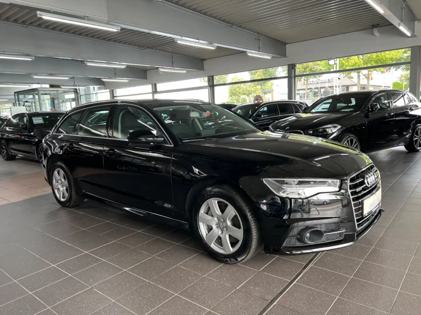 Audi A6 Avant 3.0 TDI quattro ACC+HuD+Matrix+Assist Schwarz - 2
