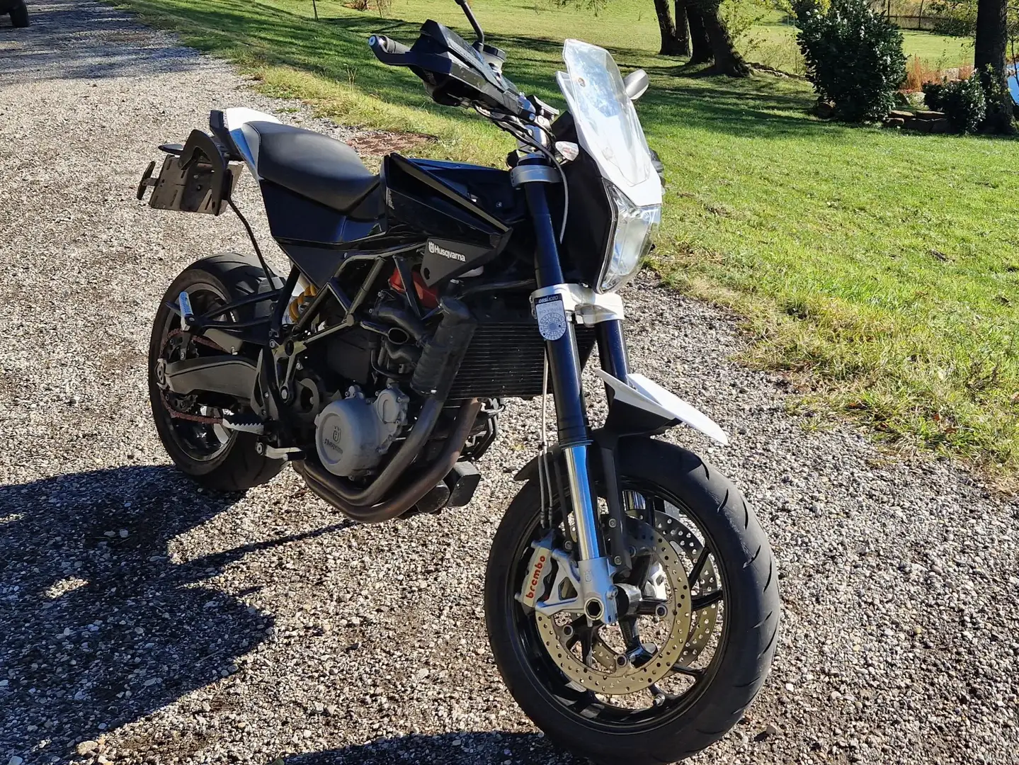 Husqvarna Nuda 900 Noir - 2