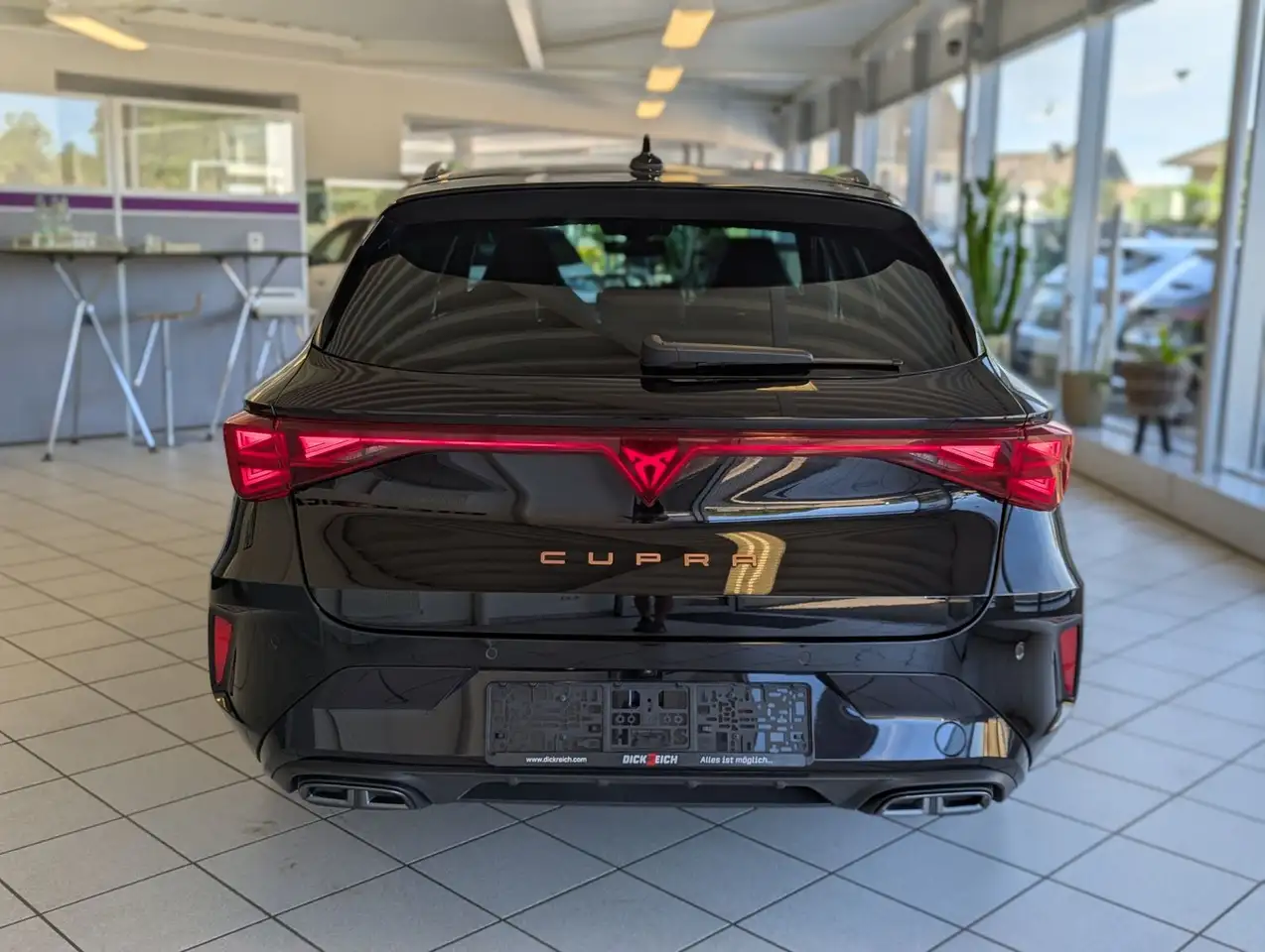 Cupra Leon 2.0 DSG Dynamic/Edge-Paket Navi AHK 5J-Gara, миниатюра 6