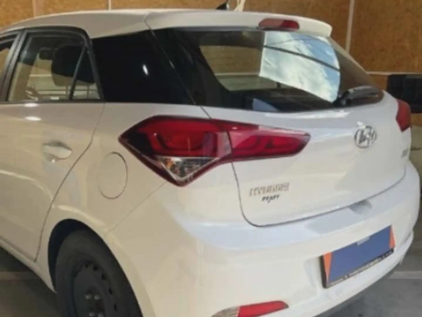 Hyundai i20 YES! Weiß - 2