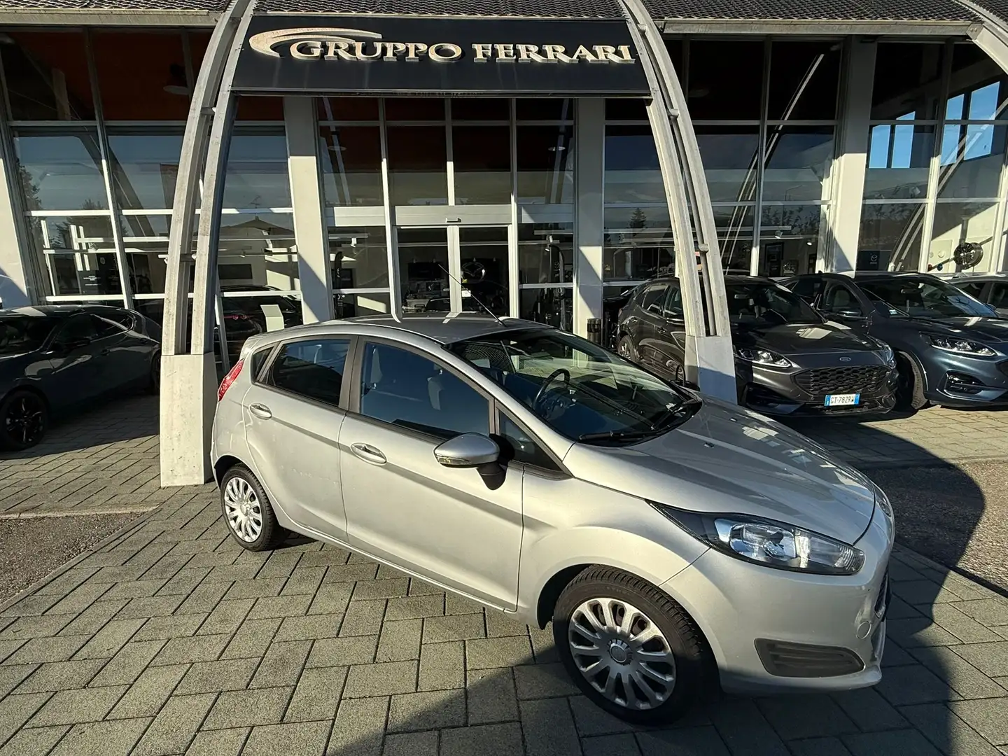 Ford Fiesta Fiesta VI 2013 5p 1.5 tdci Plus 75cv E6 Argento - 2