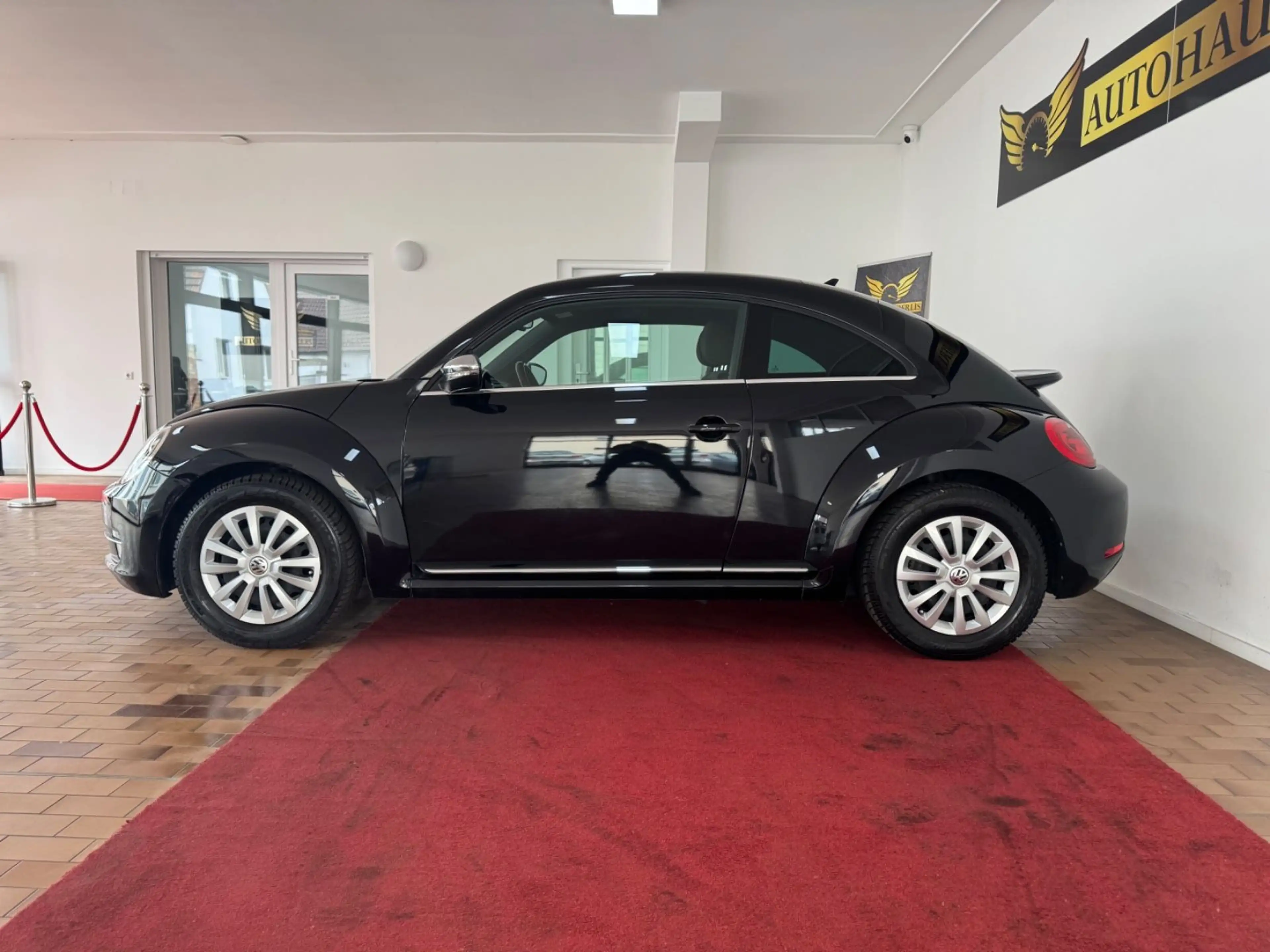 Volkswagen Beetle 1,4 Lim. Sport BMT/AUTMTK/2.HND/SCKHFT — photo 7