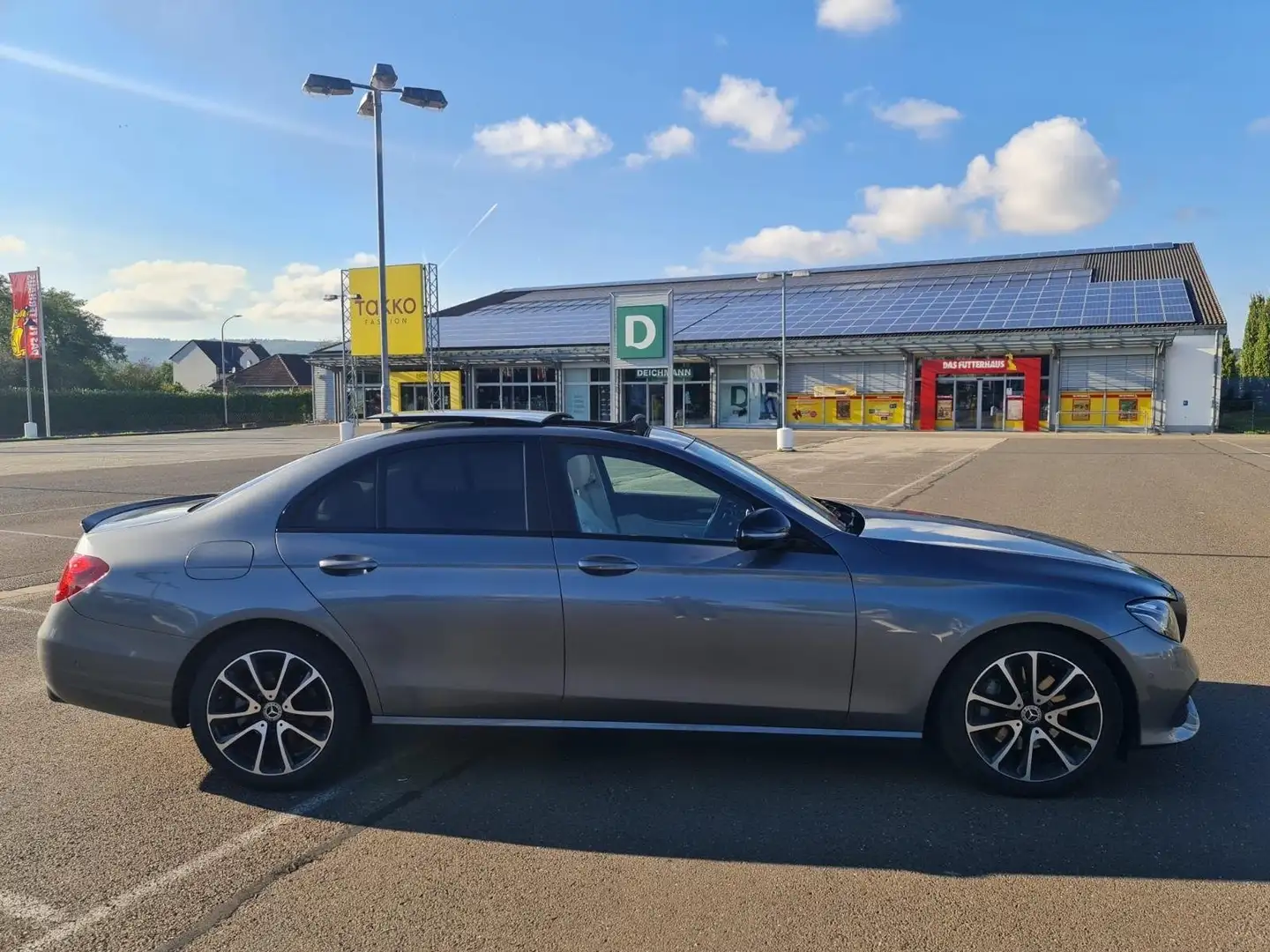 Mercedes-Benz E 300 D Automatik | Pano | Head Up | Totwinkel Grau - 1