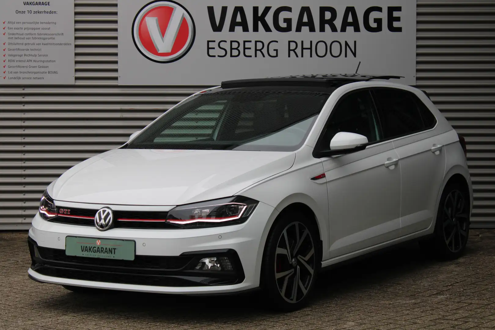 Volkswagen Polo GTI 2.0 TSI DSG,NAVI,PANO,LED,BEATS,BRESCIA Wit - 1