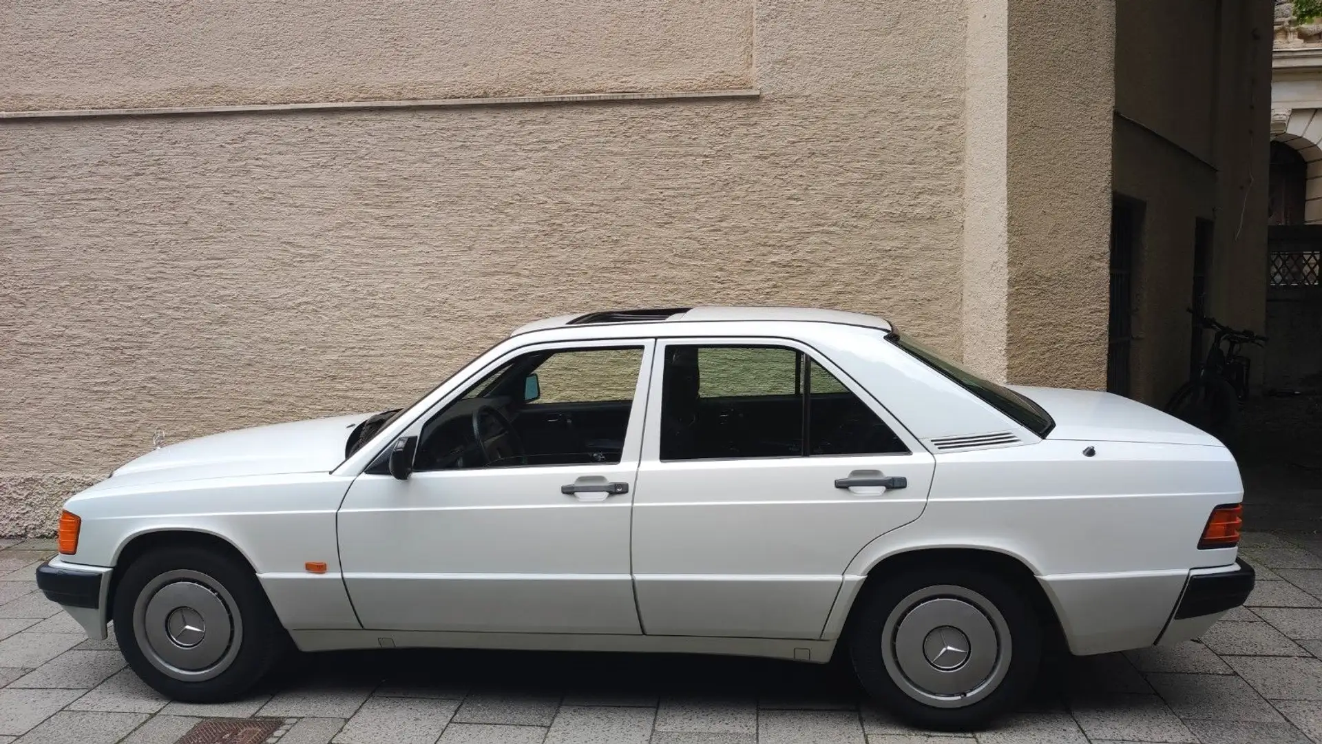 Mercedes-Benz 190 E *Erstlack * No Rost * Schiebedach * 1 Hand Bianco - 1
