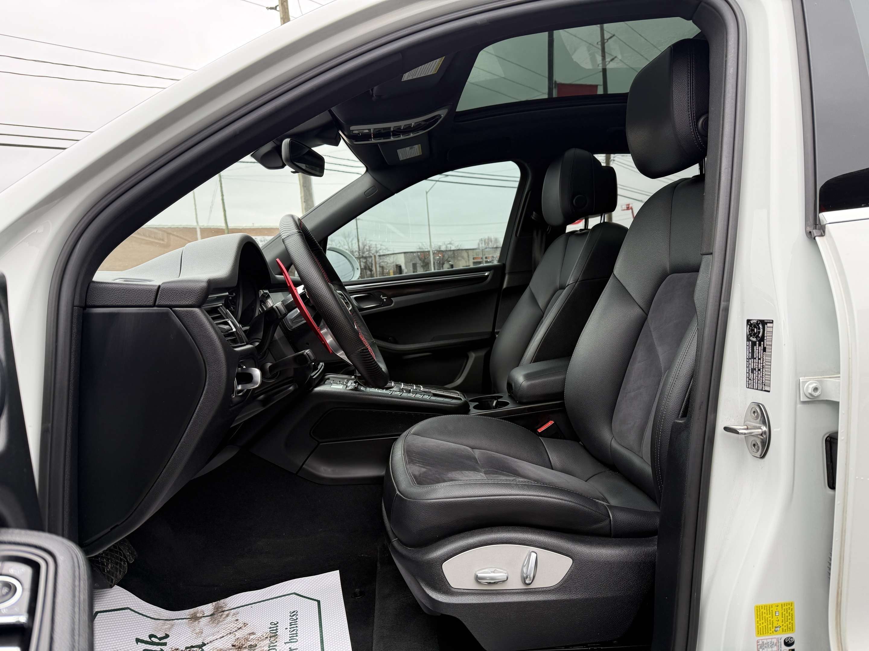 2020 Porsche Macan S | ALCANTARA | PANO | HTD SEATS thumb 11