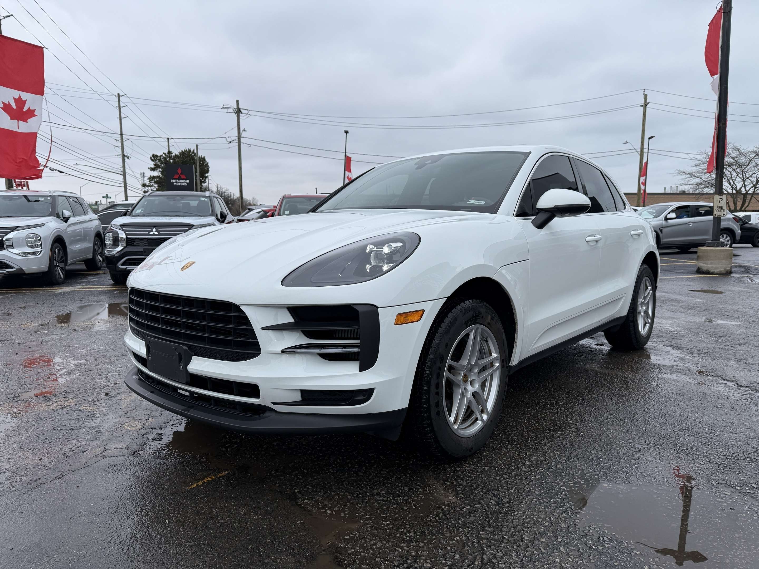 2020 Porsche Macan S | ALCANTARA | PANO | HTD SEATS alt 4