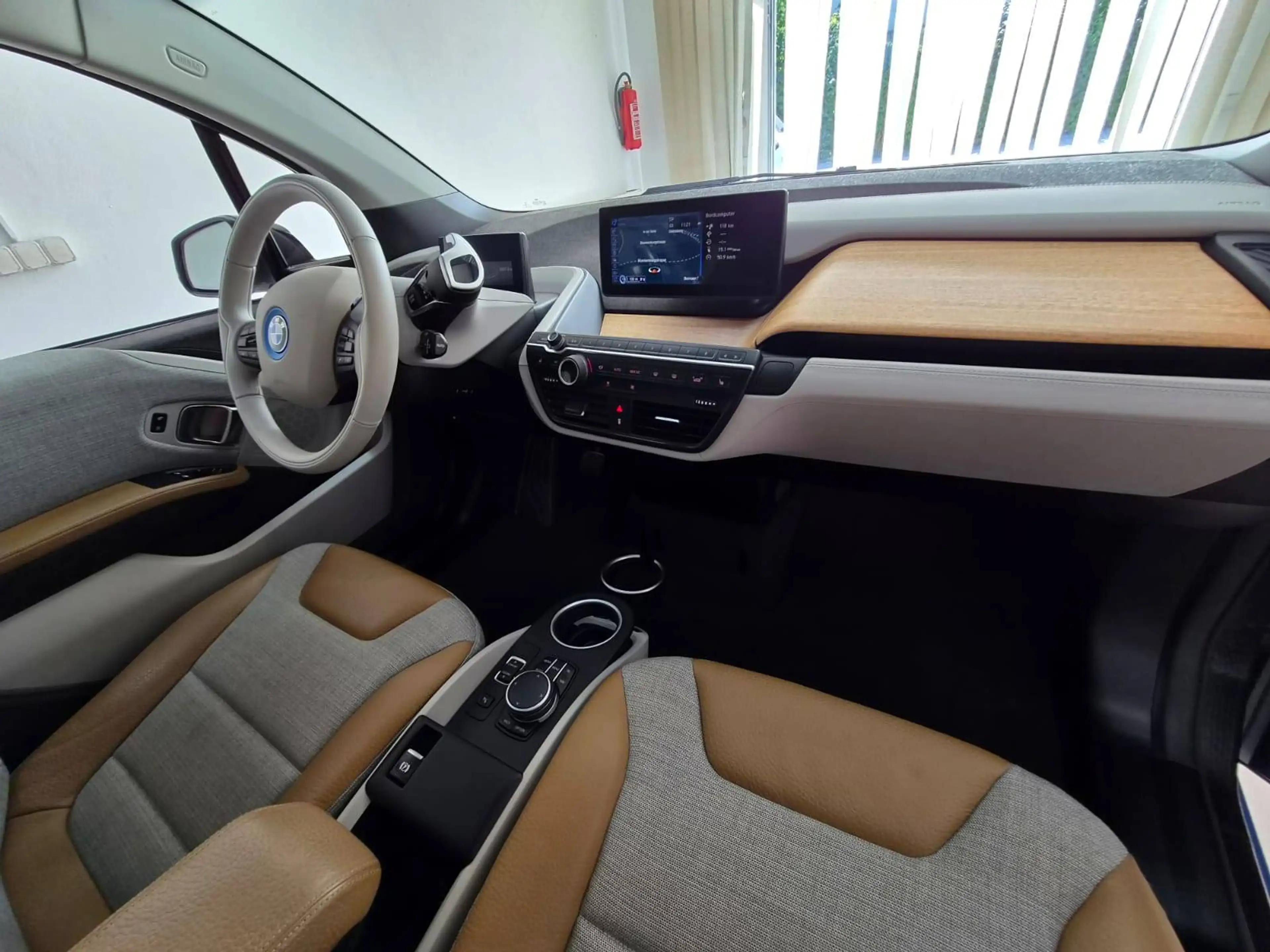 BMW i3 REX LED Panorama HYBRID / RANGE EXTENDER — photo 11