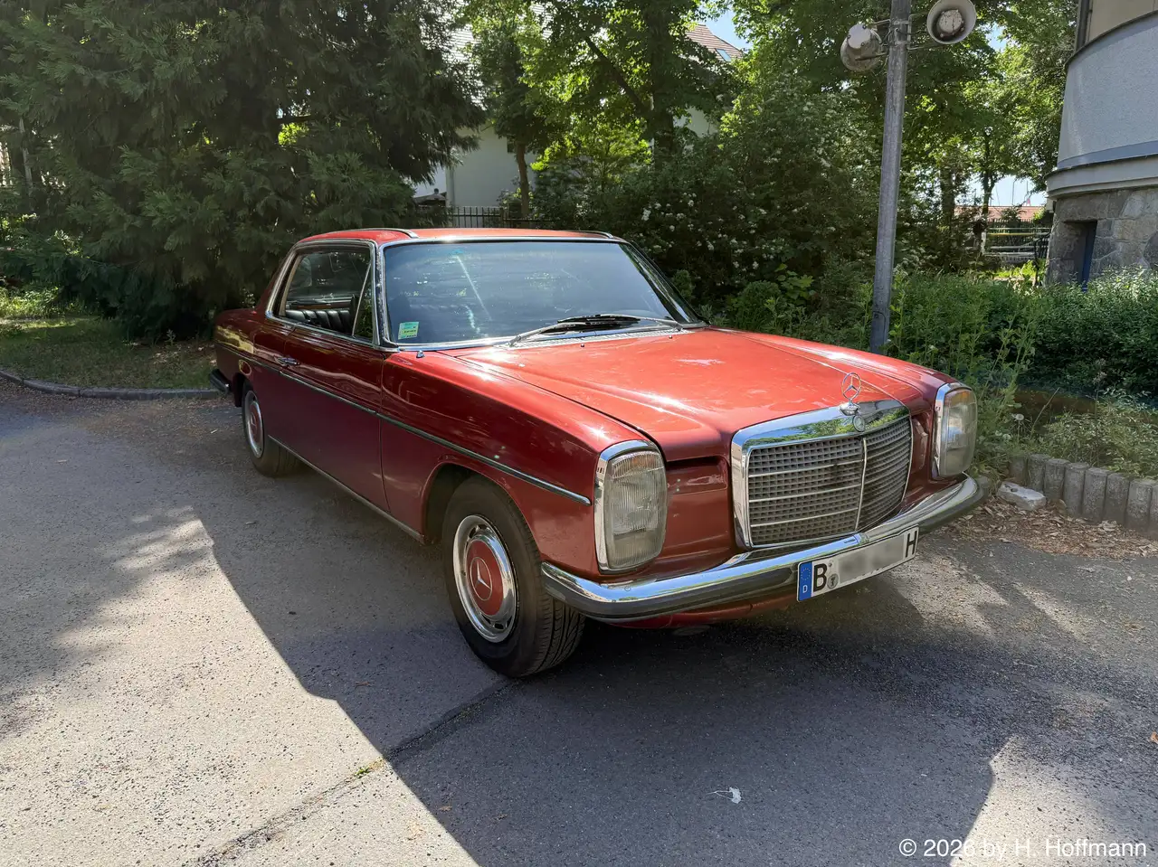 Mercedes-Benz 280 CE W114, foto 1