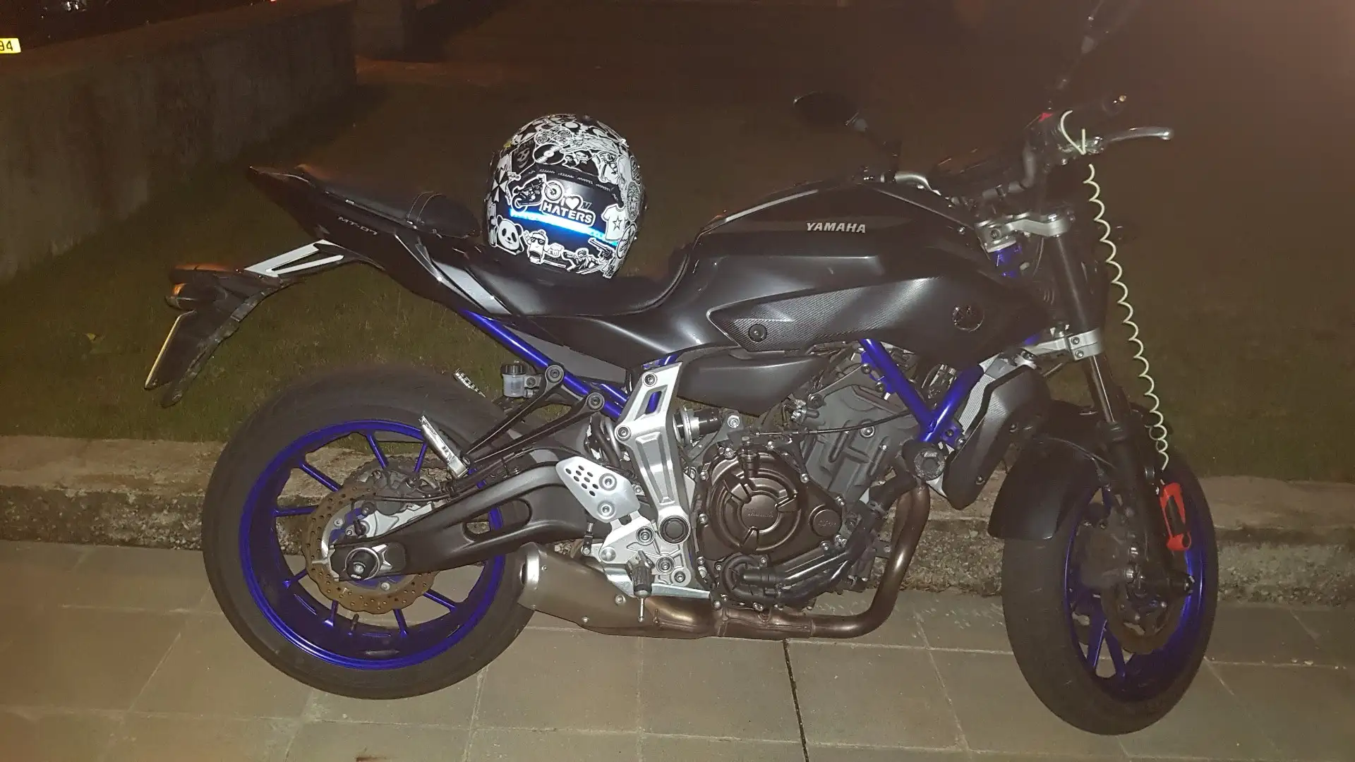 Yamaha MT-07 Blau - 1