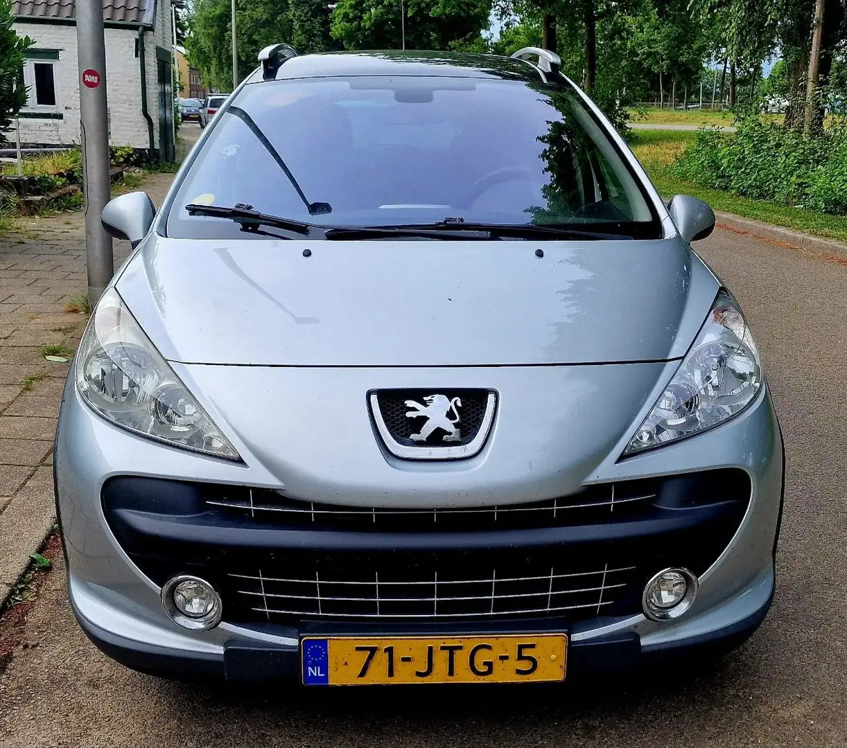 Peugeot 207 207 1.6 VTi Grijs - 1