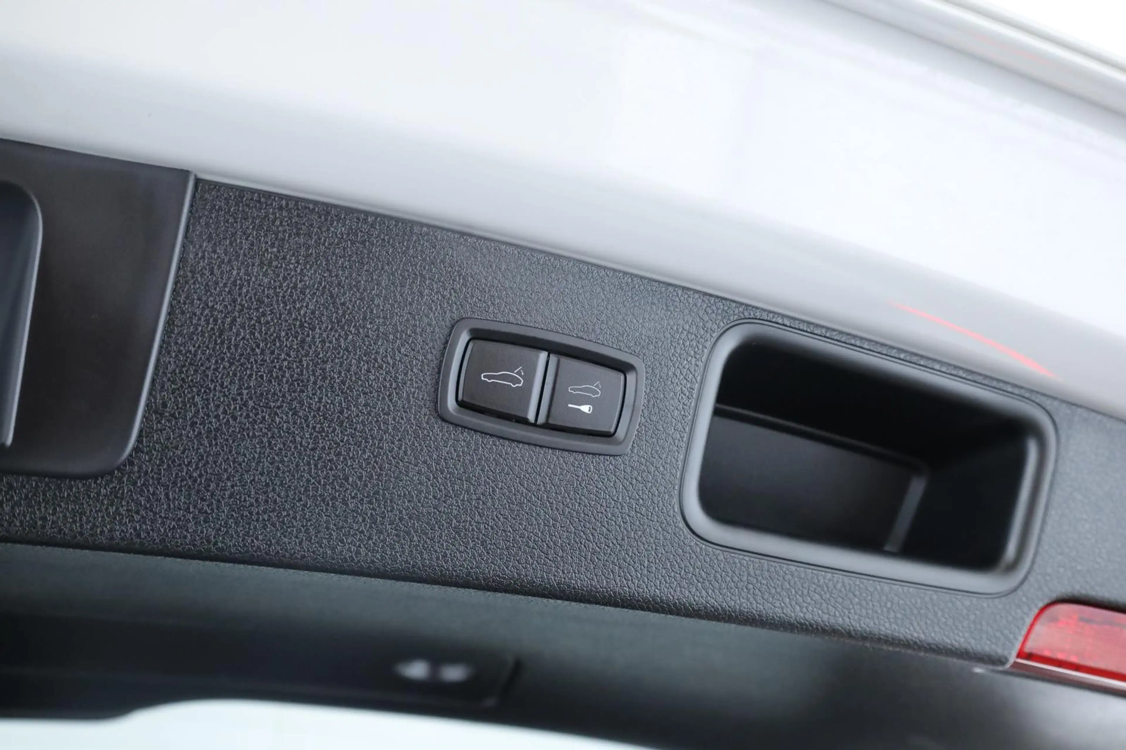 Porsche Macan T PDLS+ Pano BOSE ACC 360 Sportabgas 21"RS — photo 10