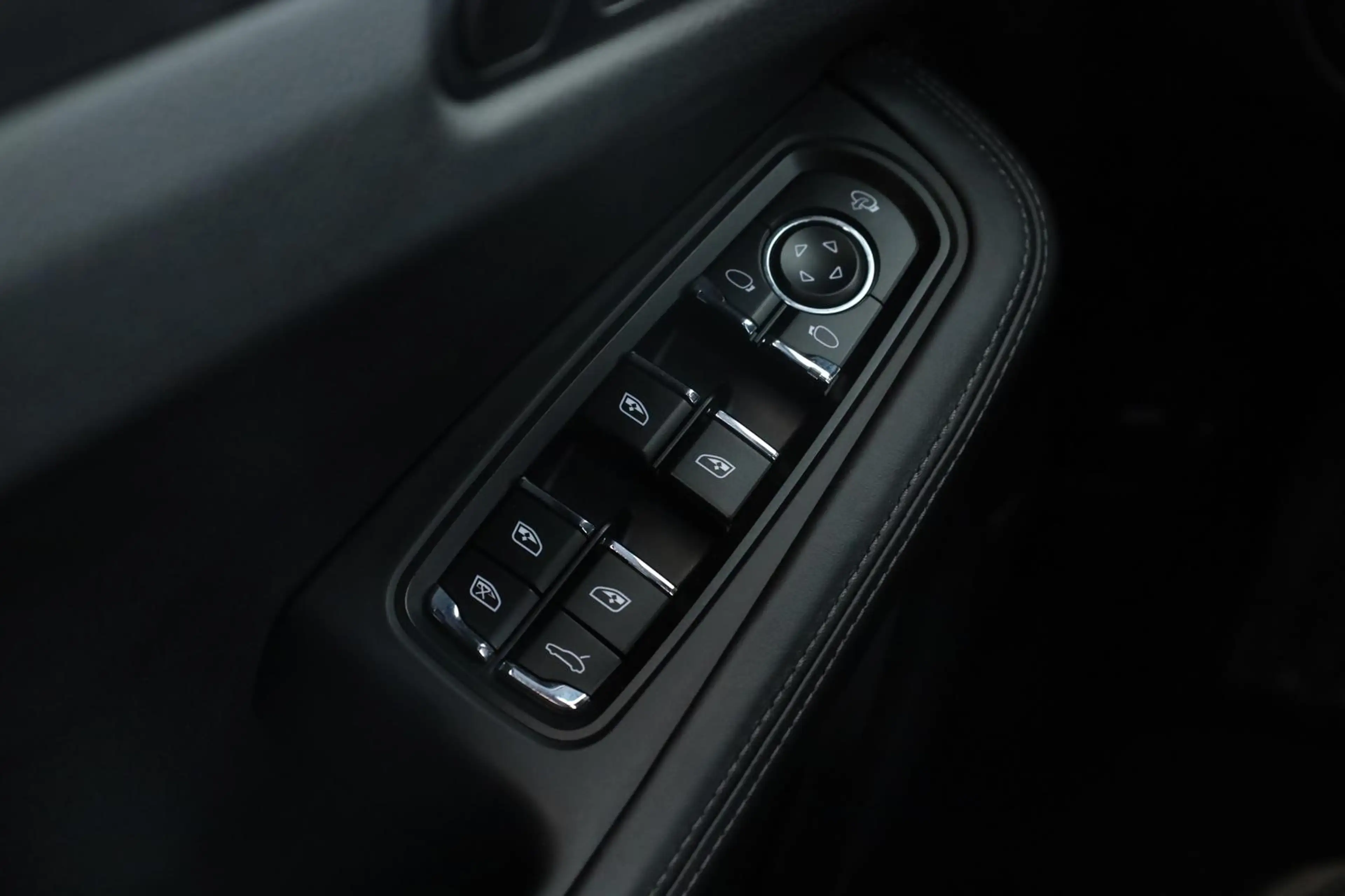 Porsche Macan T PDLS+ Pano BOSE ACC 360 Sportabgas 21"RS — photo 14