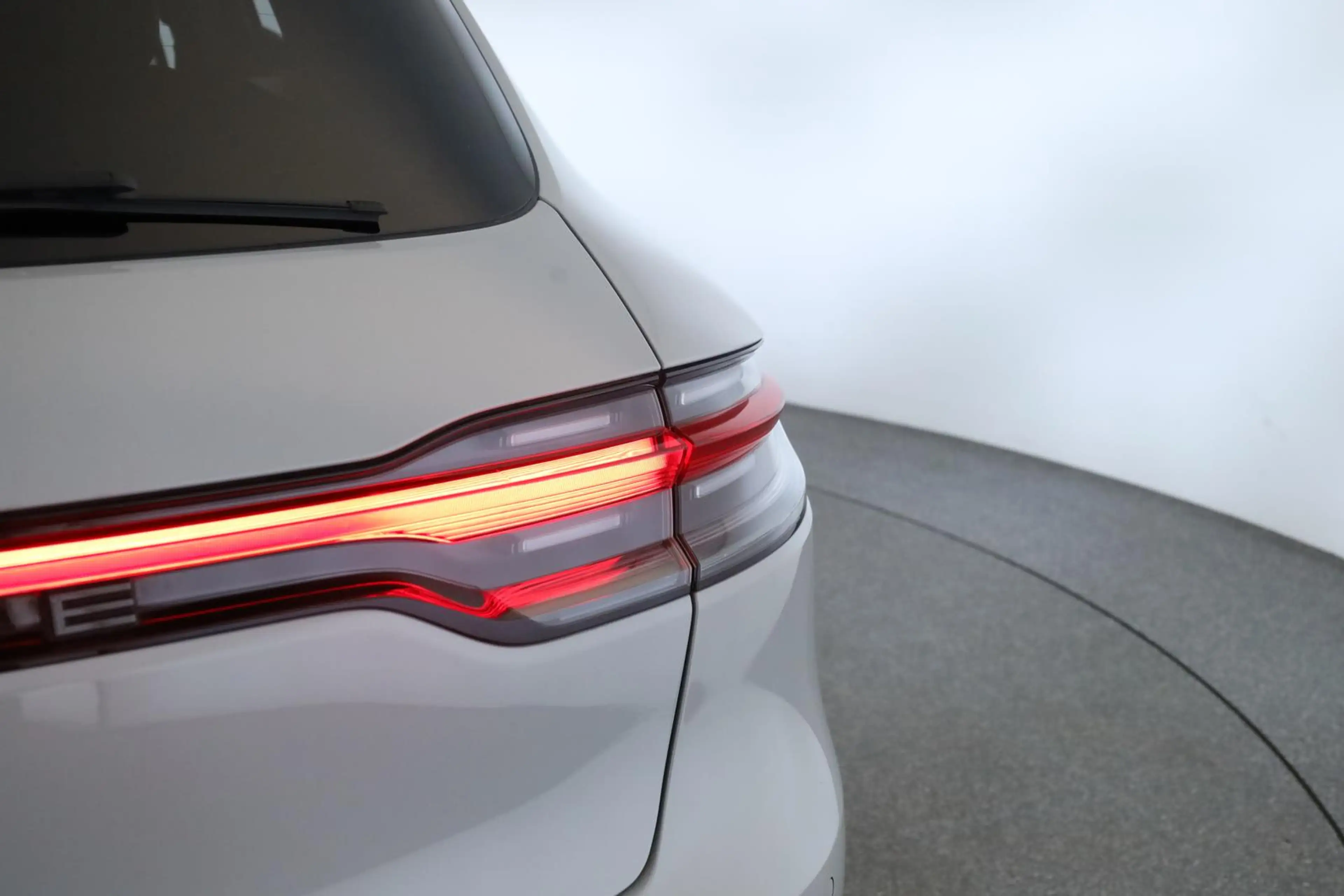 Porsche Macan T PDLS+ Pano BOSE ACC 360 Sportabgas 21"RS — photo 11