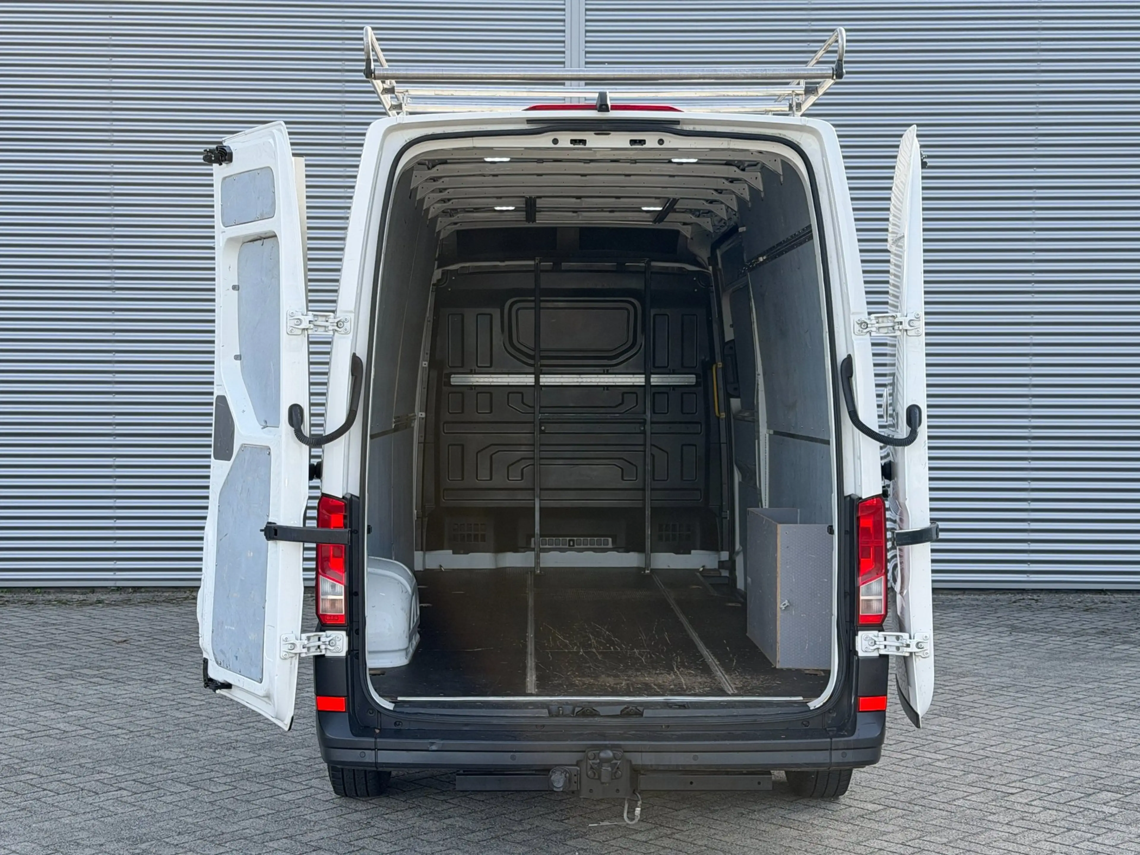Volkswagen Crafter 35 2.0 TDI L4H3 180pk Imperiaal Navi/ Airco/ Trekh — photo 12