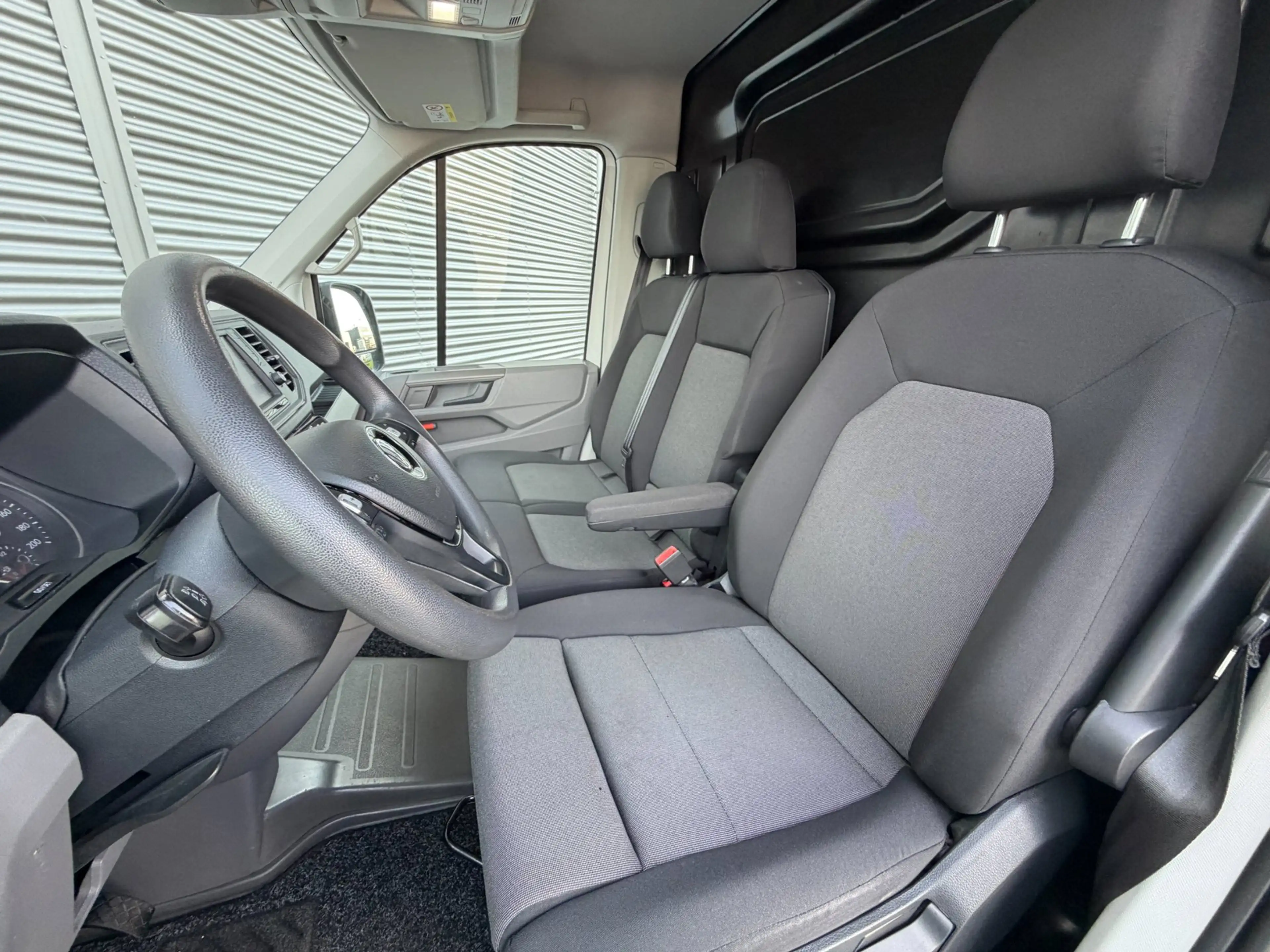 Volkswagen Crafter 35 2.0 TDI L4H3 180pk Imperiaal Navi/ Airco/ Trekh — photo 14