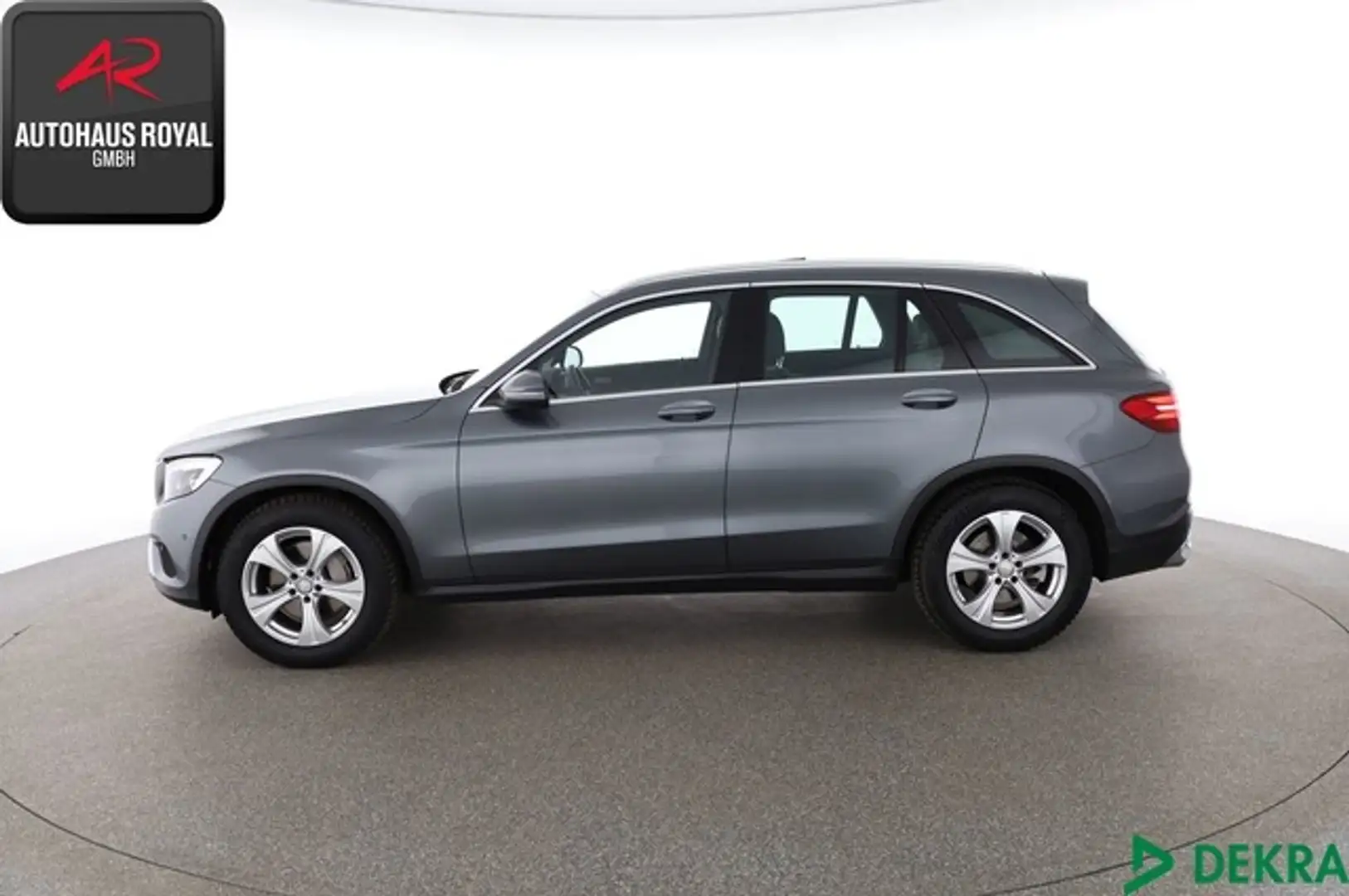 Mercedes-Benz GLC 250 4M EXCLUSIVE COMAND,KAMERA,PANO,LEDILS Grau - 2