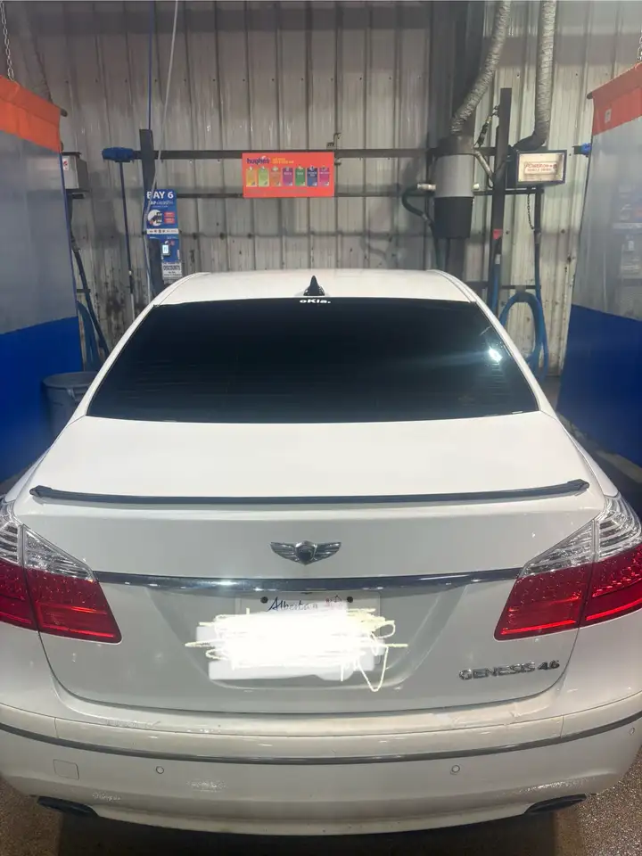 Hyundai Genesis снимка Hyundai Genesis