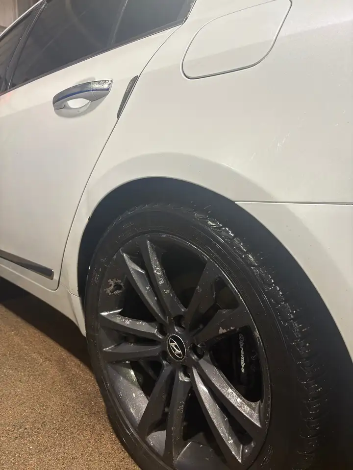 Hyundai Genesis снимка Hyundai Genesis