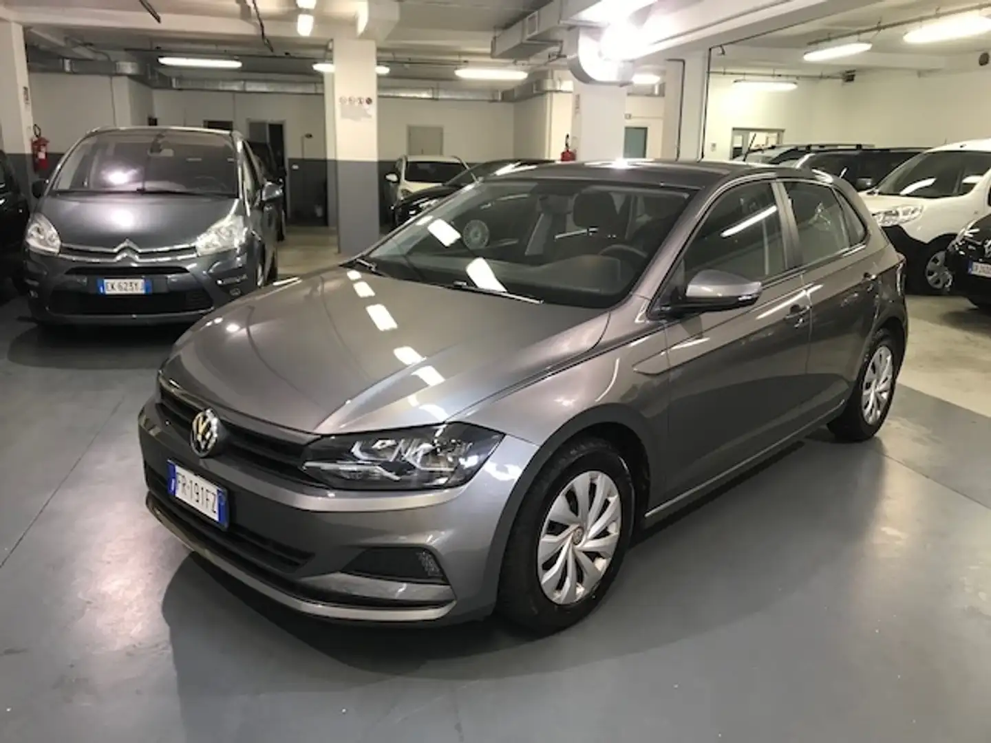 Volkswagen Polo Polo VI 2017 5p 1.0 mpi Trendline 65cv - 1