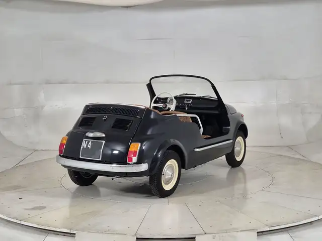 Fiat 500 view 4