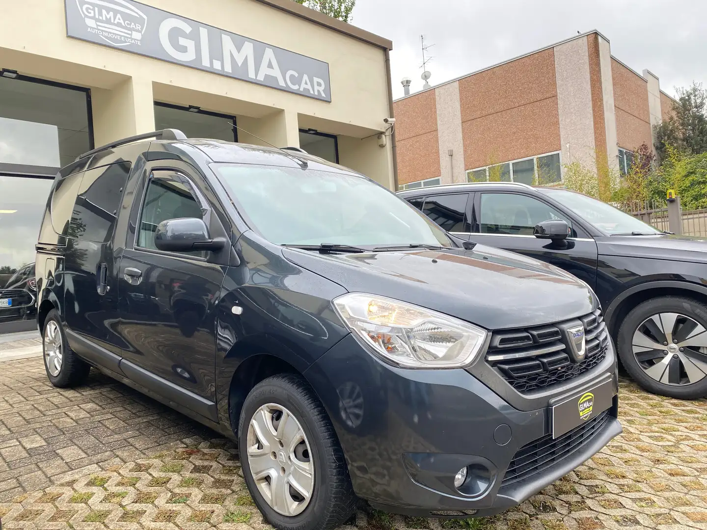 Dacia Dokker Dokker 1.6 Laureate Gpl S *GANCIO TRAINO* Gris - 1