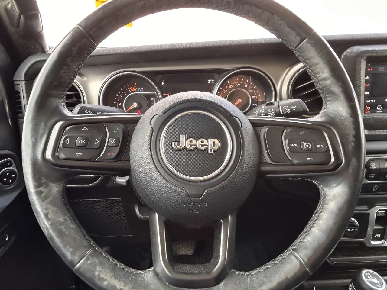 Jeep Wrangler снимка Jeep Wrangler
