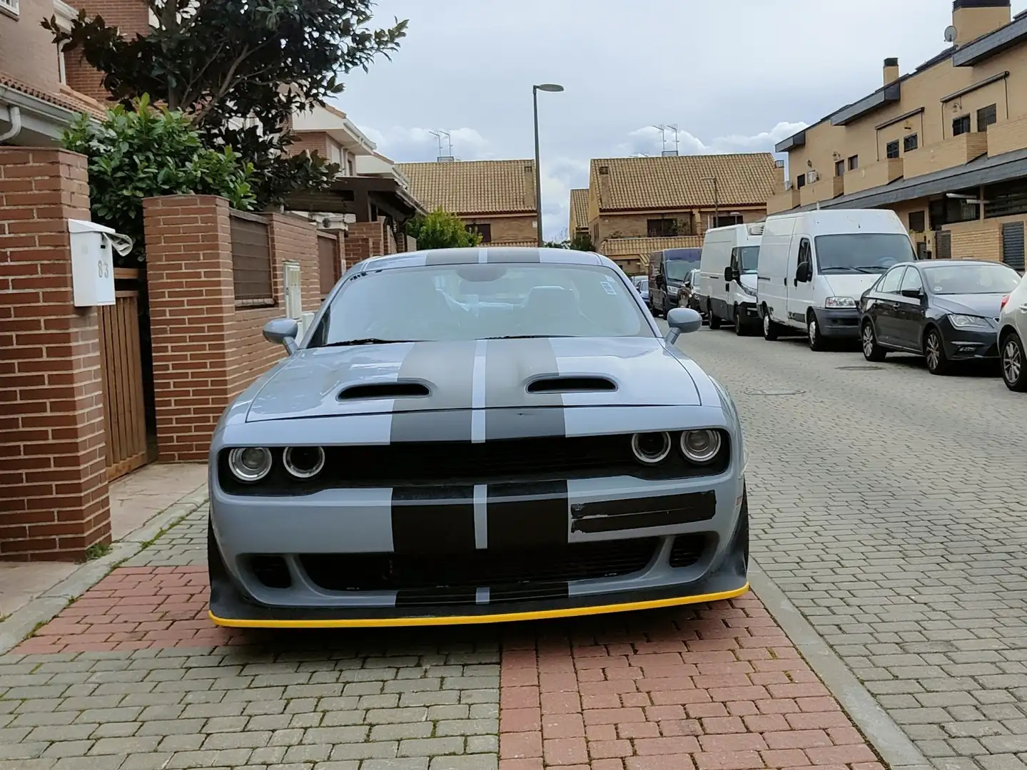 Dodge Challenger R/T 5.7 HEMI V8 - 1
