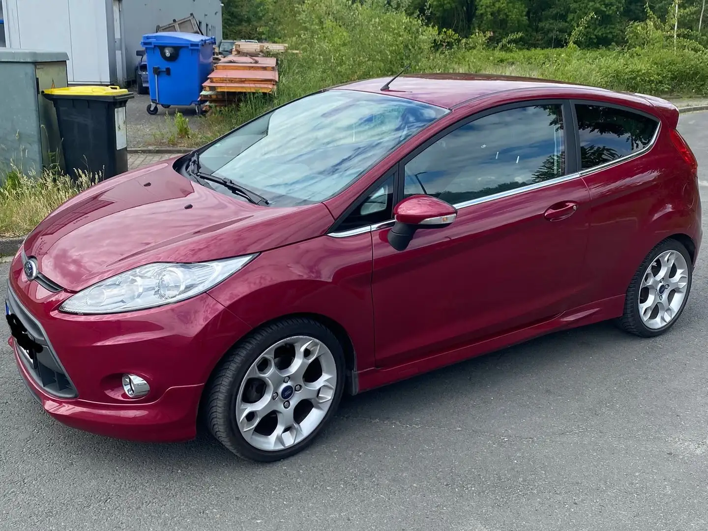 Ford Fiesta 1.6 Ti-VCT Titanium Rouge - 2