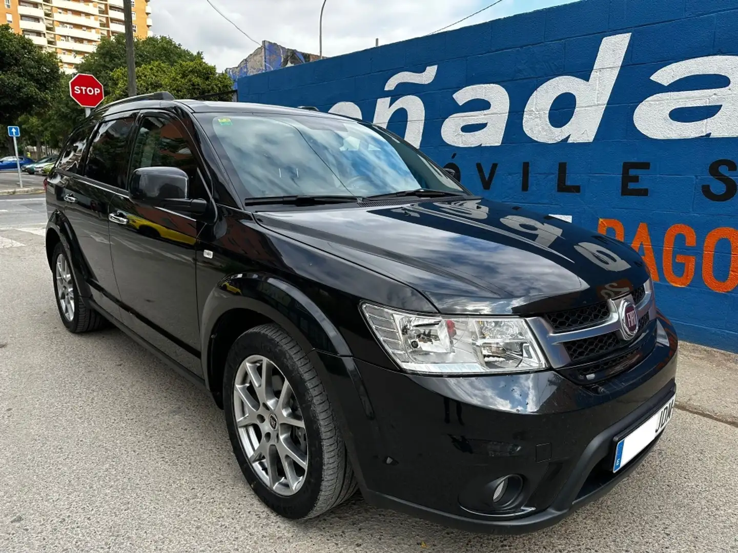 Fiat Freemont 2.0 Diesel Urban Zwart - 1