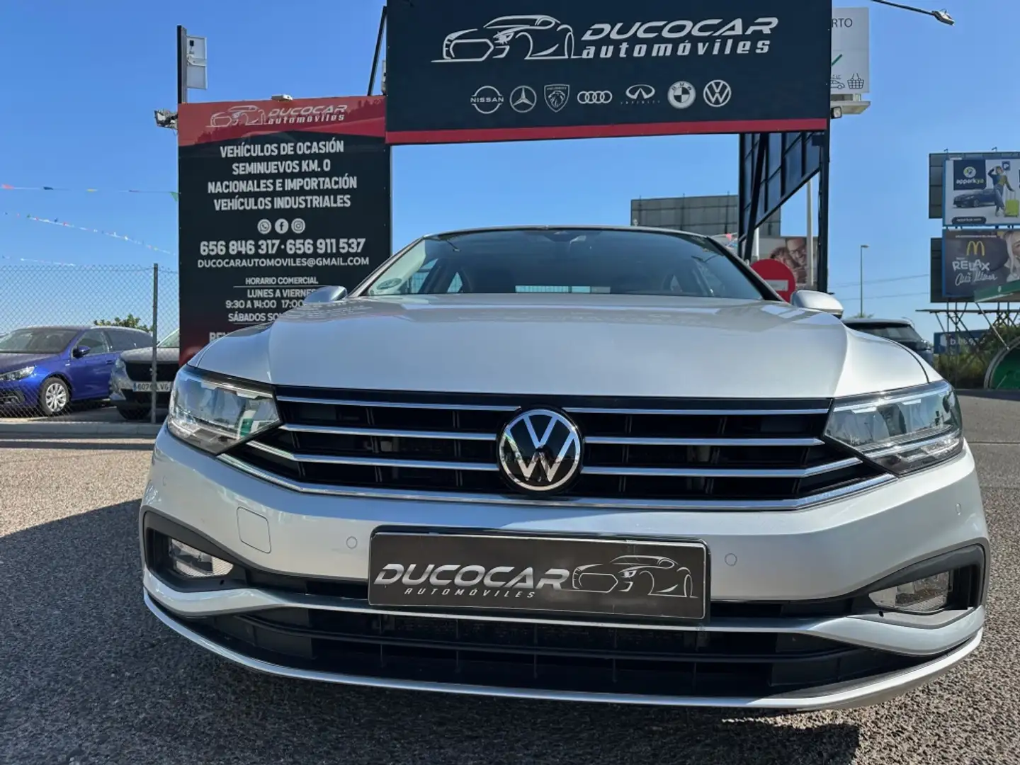 Volkswagen Passat 2.0TDI EVO Business 110kW Gris - 1